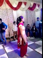 بچی کا نخرہ چیک کرو ذرا