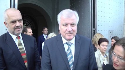 Refugjatët e luftës. Berlini jep statistikat e “Eksodit 2015”