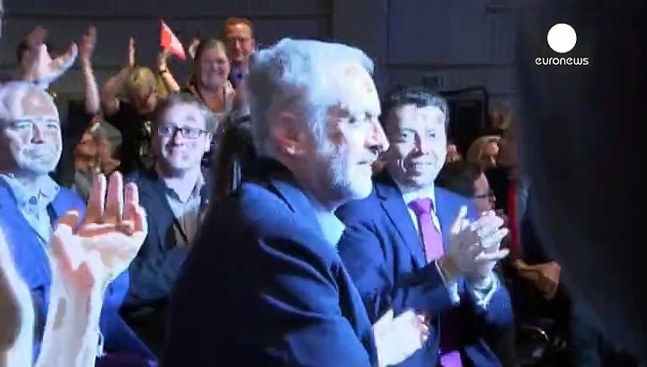 İngiliz İşçi Partisi'nin yeni genel başkanı Jeremy Corbyn