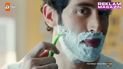 Gillette Blue 3 Yıl Dönümü Yemeği Reklamı