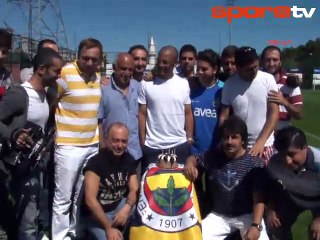 Alex de Souza 34. doğum gününü kutladı