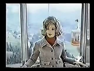 Raffaella Carrà e Raimondo Vianello - Il vostro super agente flit