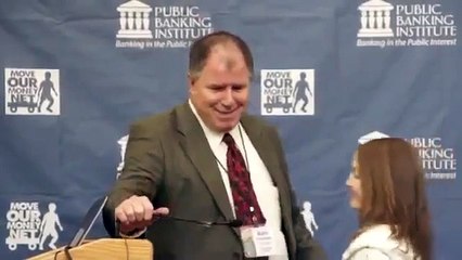 Niña de 12 años, Victoria Grant, explica cómo los bancos cometen fraude