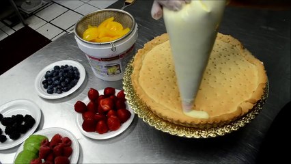 Fruit tart cake demonstration - Fresh Fruit Cake