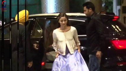 Alia Bhatt Exposing Her Hooters