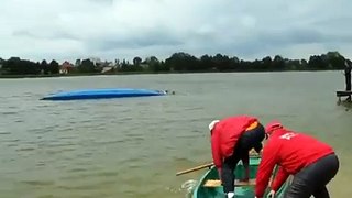 Boat Rescue Fail in Chest High Water