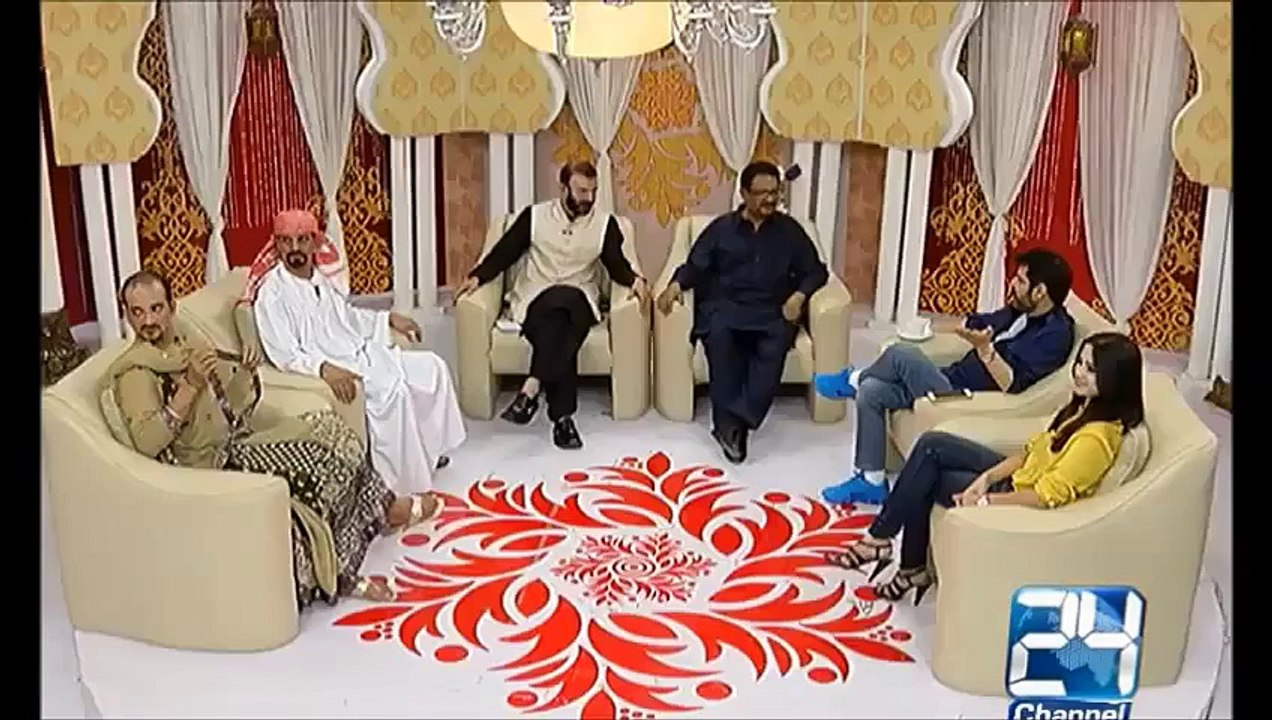 Mubashir Luqman bashes Aftab Iqbal Dummy