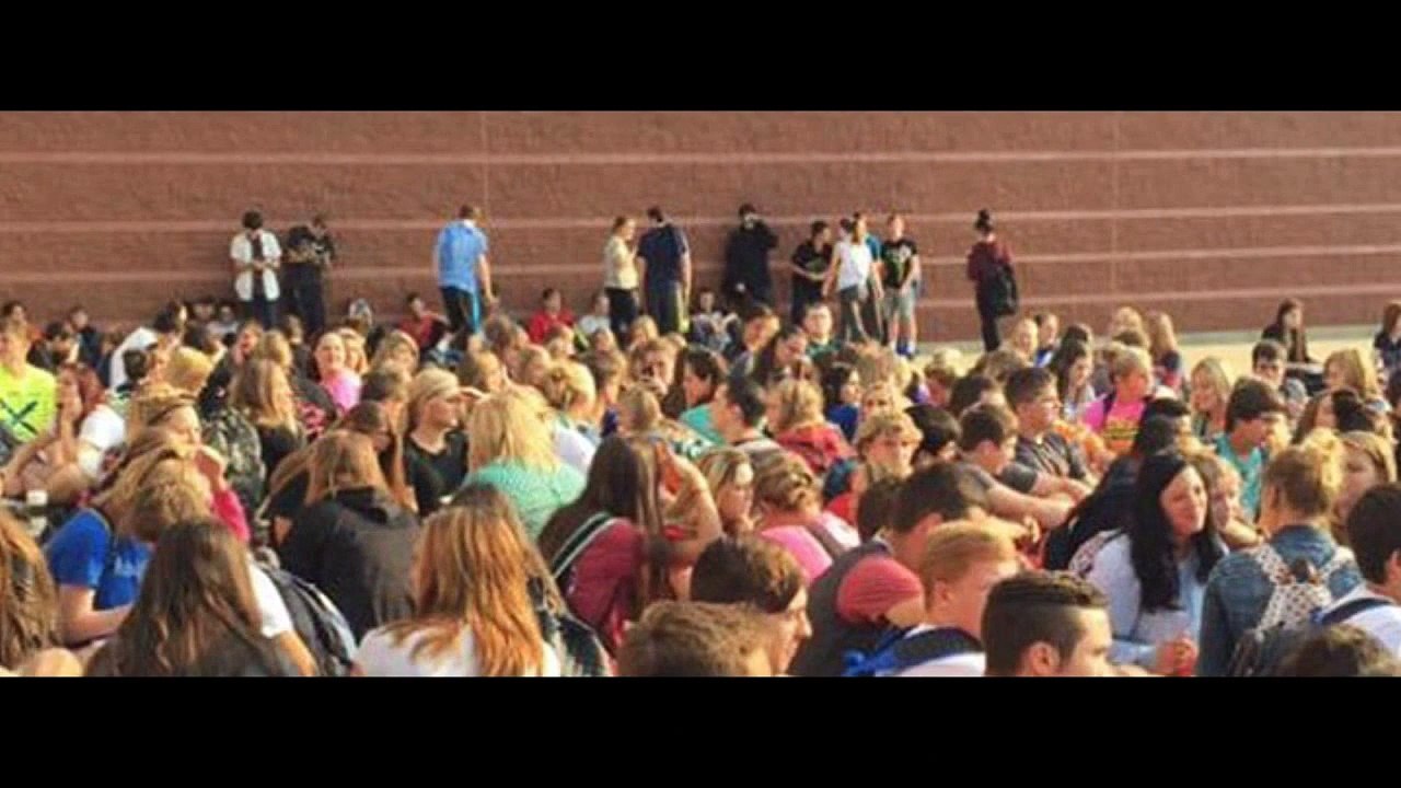 High School Says Male Can Use Female Locker Room