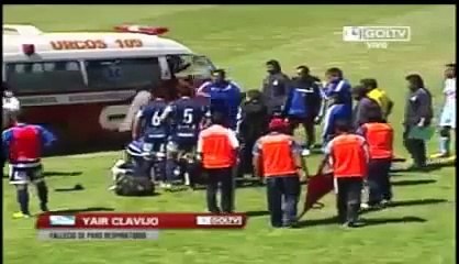 YESIL HORRIBLE DEATH ON THE FIELD ! EN A QUE JUGADOR DEL SPORTING CRISTAL INSTANT ATIE YAIR CLAVIJO