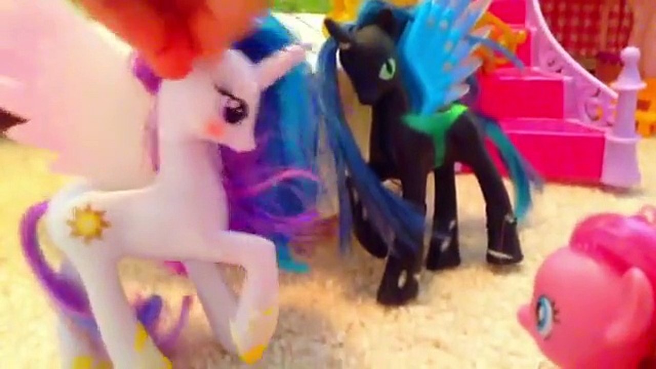 My little pony: POOL PARTY AWESOMENESS!!!!