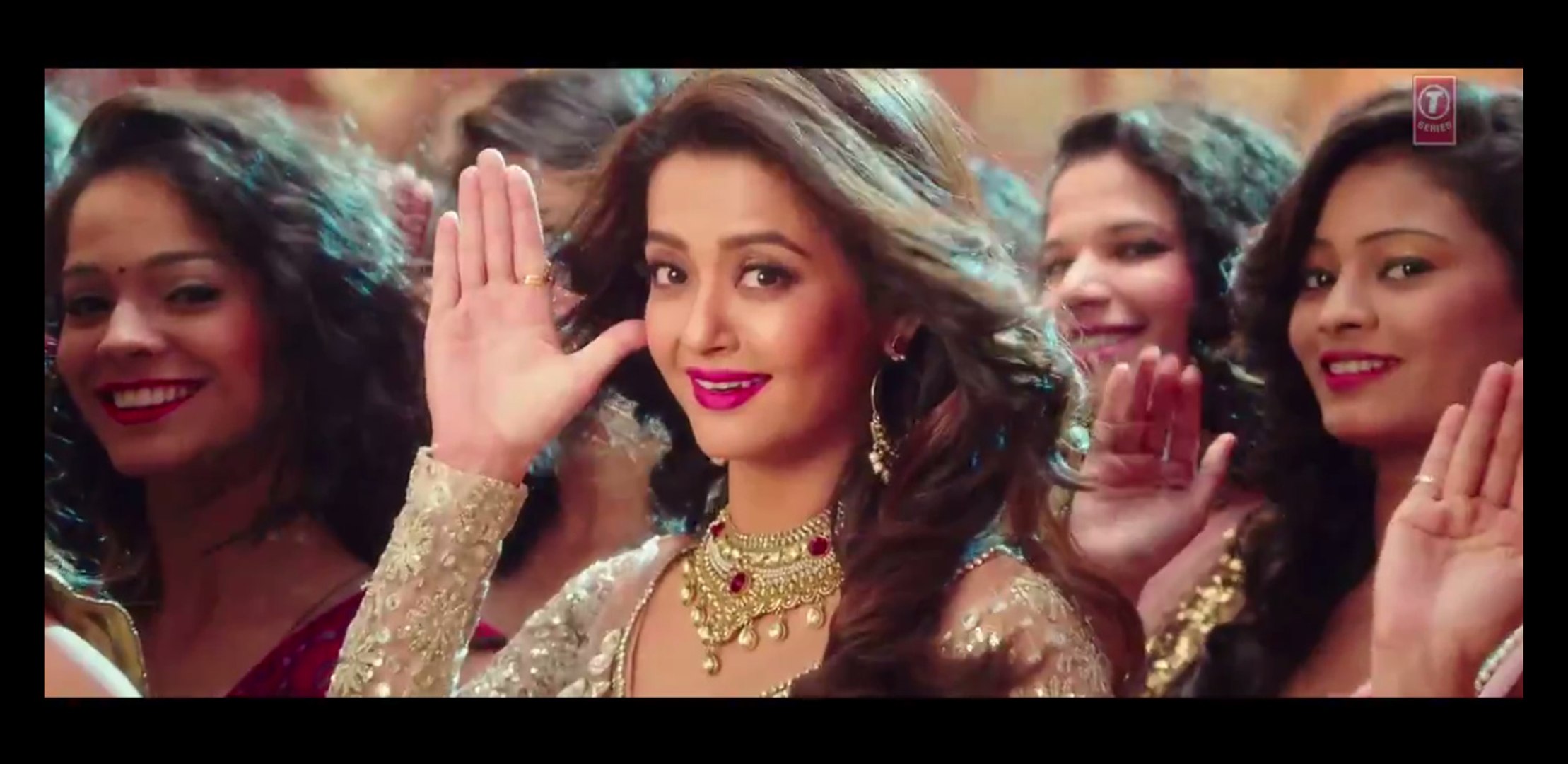⁣Welcome Back Mashup - Bollywood Mashup HD Vedio [2015] - Kiran Kamath - Best Bollywood Mashup 2015
