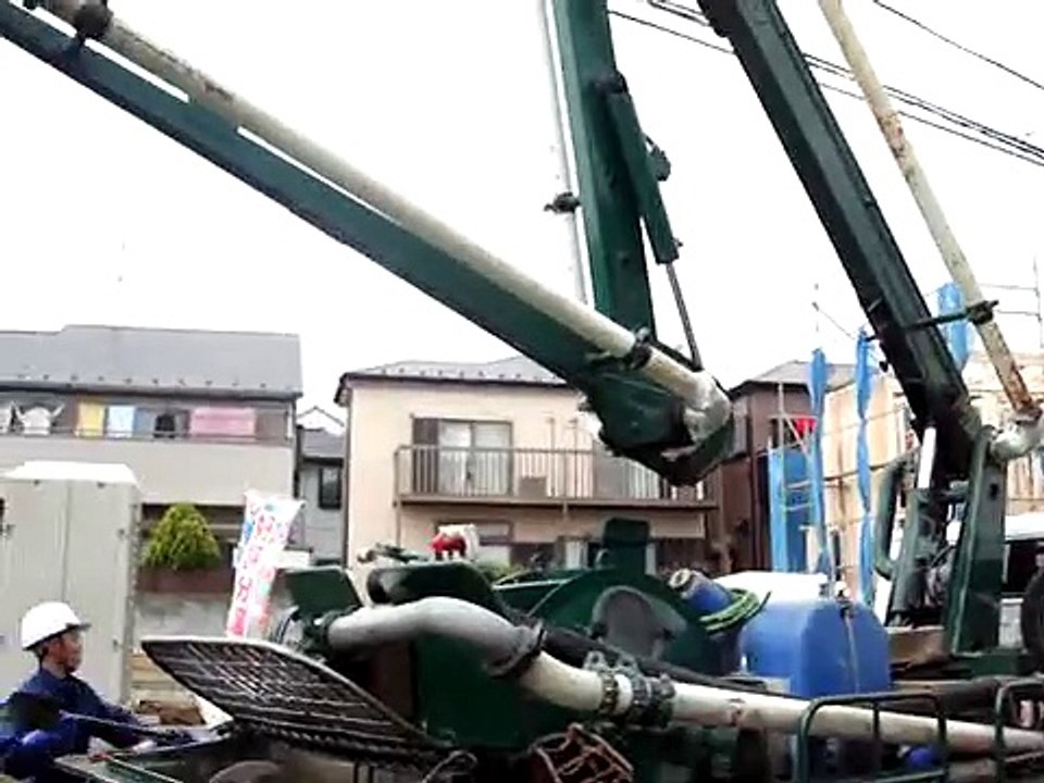コンクリートポンプ車