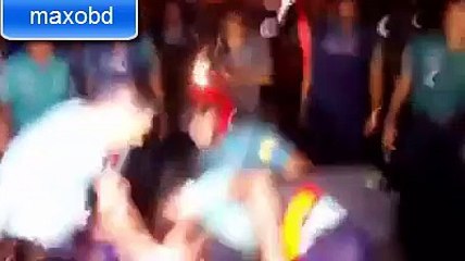 Torture of police on the student of DIIT - VAT বন্ধের দাবিতে আন্দোলনরত শিক্ষার্থীর উপর পুলিশের নগ্ন হামলা