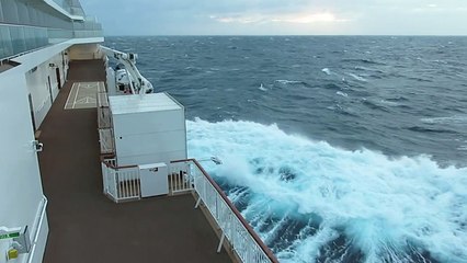 Norwegian Breakaway in moderate seas