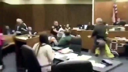 Dad Punches Daughter's Killer in Court - Father Attacks His 3-Years-old Daughter's Killer in Court -