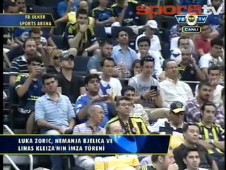 Download Video: F.Bahçe'de Zoric, Bjelica ve Kleiza'ya görkemli imza töreni