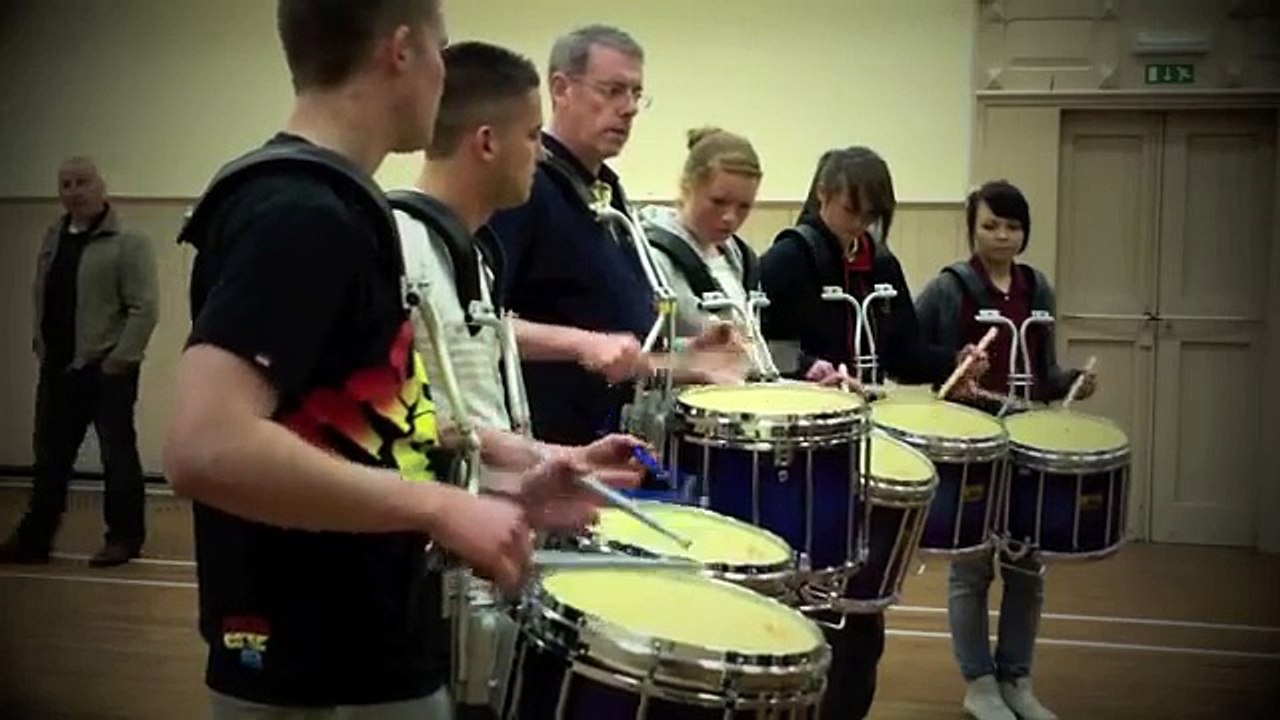 Scottish Pipe Band Drumming : PELPB Drum Corps