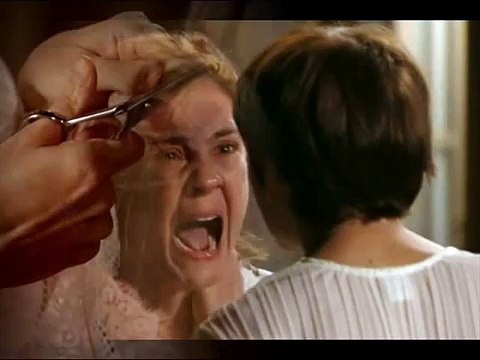 Me serve vadia, me serve. ♫ Carminha e Nina (Avenida Brasil)