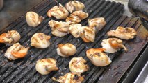 London Street Food. Grilled Scallops with Soy and Lemon. Tried in Borough Market