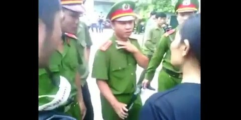 Diễn biến phiên xử Trung tá CA đánh chết người  Cấm người dân tham dự