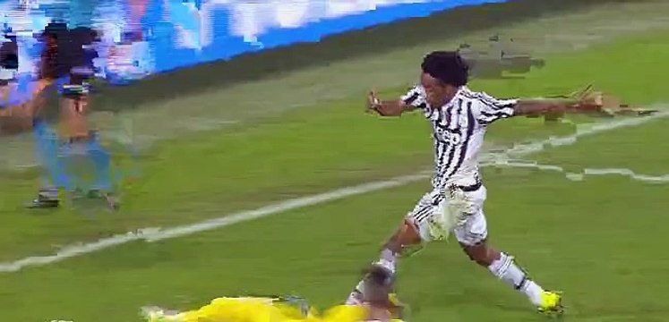 Goal Dybala P. (Penalty) - Juventus 1 - 1	Chievo - Serie A - 12/09/2015