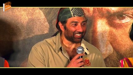 Mohalla Assi Full Movie 2015 | Sunny Deol, Ravi Kishan - LEAKED ONLINE ( News)