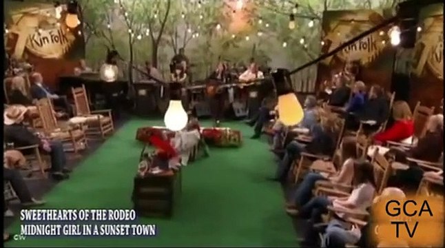 Sweethearts Of The Rodeo : Midnight Girl In A Sunset Town