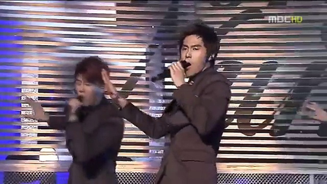 東方神起 - Wrong Number