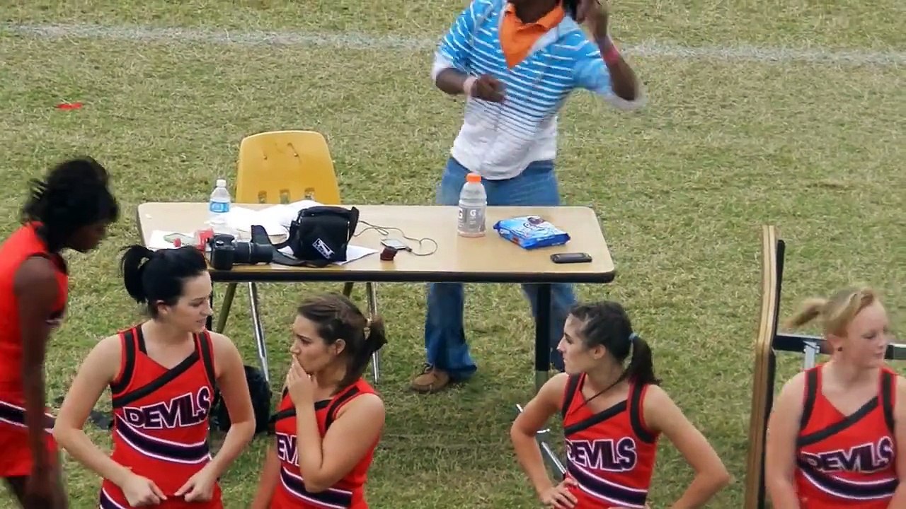 WHS Cheerleaders Getting Pied