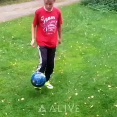 Football tricks oliver engdahl 12 years