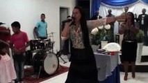 Cantora Bianca de Oliveira louvando a Deus em Lages do Batata-Ba