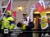 Fiat: i lavoratori presidiano Palazzo Chigi mentre Marchionne presenta il piano industriale