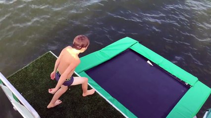 Tarzan Boat - mobile floating water park