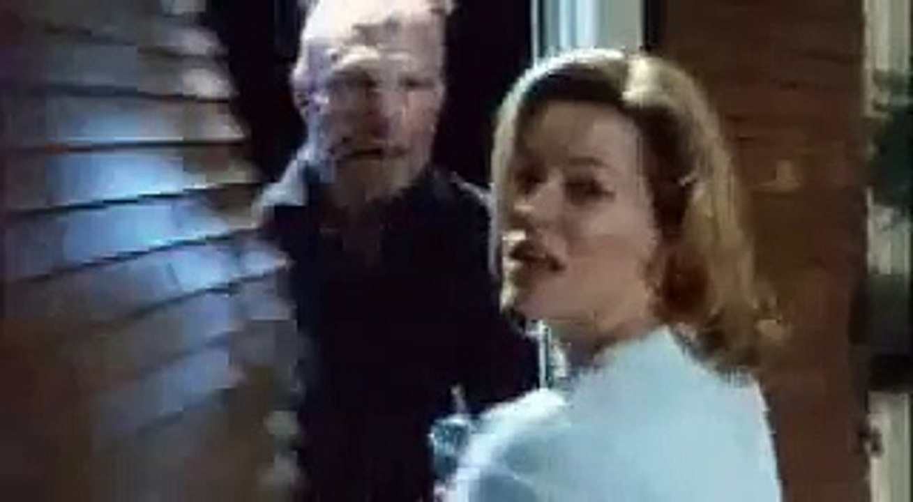 Slither: La plaga (Trailer español)