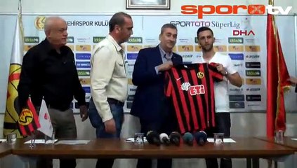 Eskişehirspor imzayı attırdı