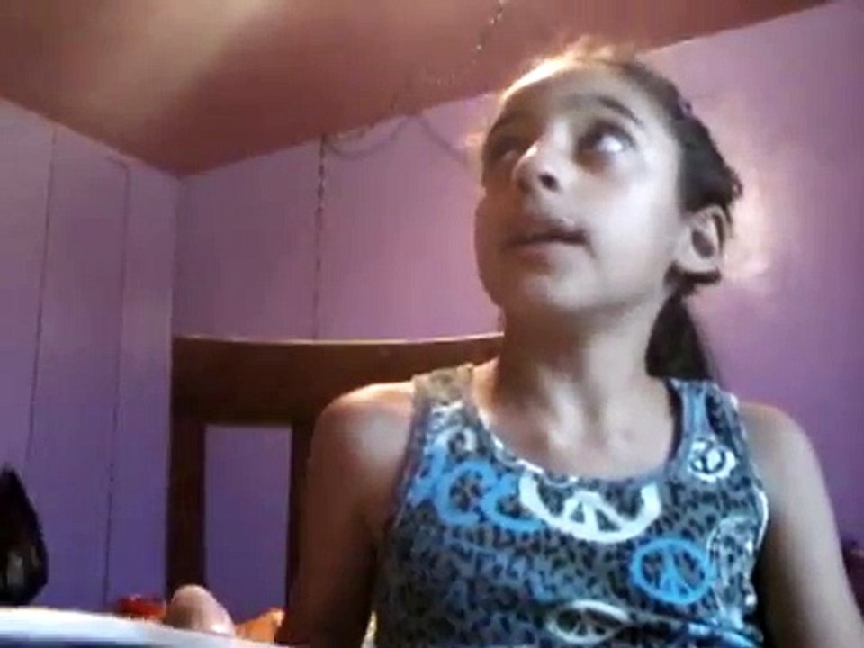 Cover by jaylynn singing in the shower Becky g
