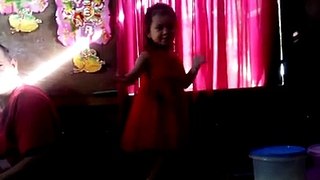 2year-old baby Rhaine dancing