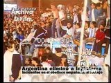 DiFilm - Argentina elimina a Inglaterra incidentes en el Obelisco (1998)