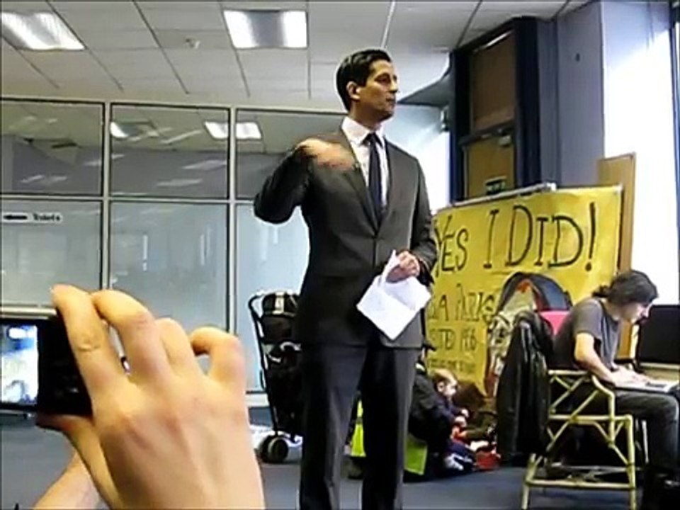 Alessio Rastani Addressing Bank of Ideas / Occupy London re Money, Government, Goldman Sachs