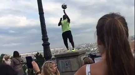 SENZATIONAL CE POATE SA FACA ACEST BAIAT CU MINGEA
