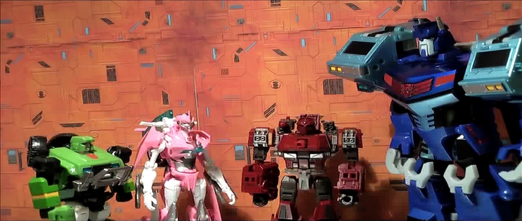 Transformers Universe - Episode 8 "Return to Cybertron"