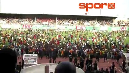 Maçtan sonra ortalık karıştı! Polis girdi...
