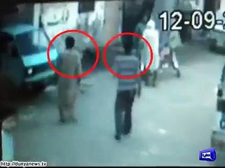 Télécharger la video: Obtains CCTV Footage Of Lahore Railways Station Killing.