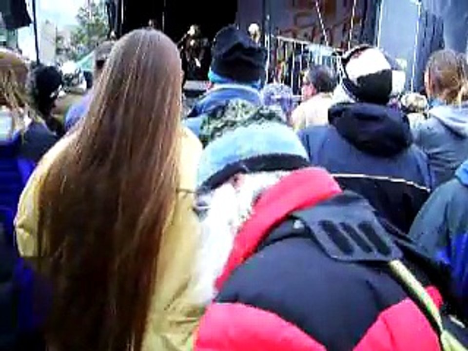 Rusted Root "Send Me On My Way" Live