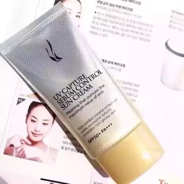 【 AHC 】Korea Sun Cream SPF50+ PA+++ 防晒