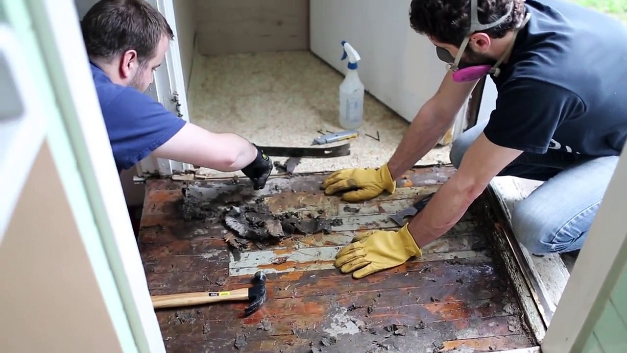 Asbestos Kitchen Floor Removal Demo_4