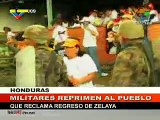 Reprimen a manifestantes que piden regreso de presidente Zelaya (29-06-2009)