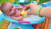 Видео с куклой Пупсик играем в дочки матери игрушки для девочек Baby Doll Bathtime