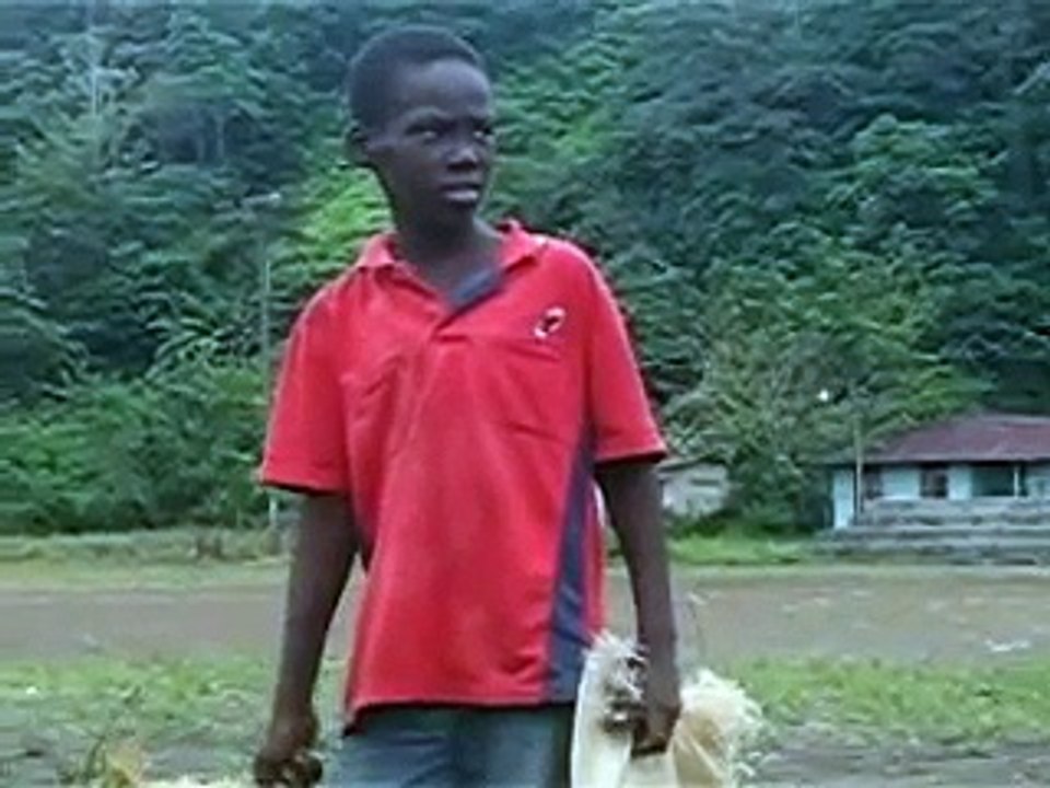 choco- colombia - ragazzini giocano a calcio