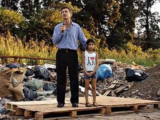 Macri, la U.C.E.P. y Carlos Barragán cantando su Bossa PRO